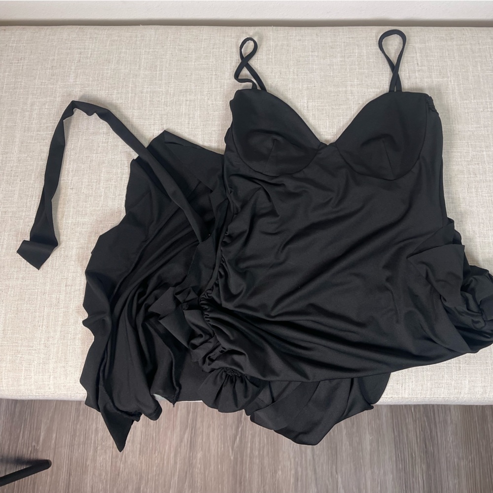 Rose Ruffle Dress - Picture 2 of 3